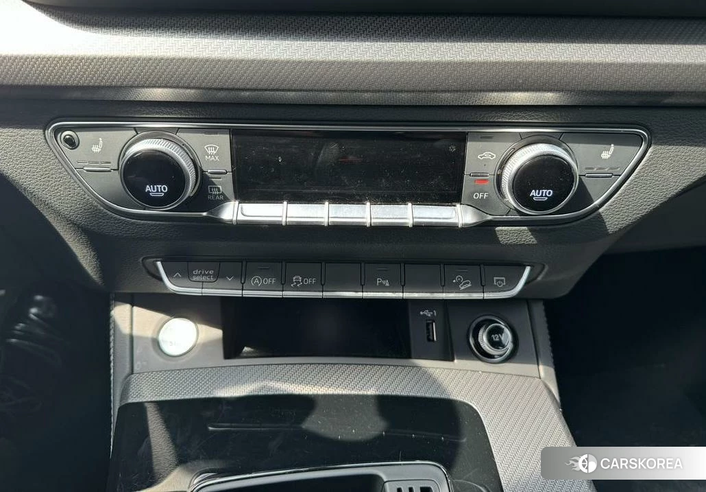 Audi Q5L 2023 Черный из Китая, фото 3