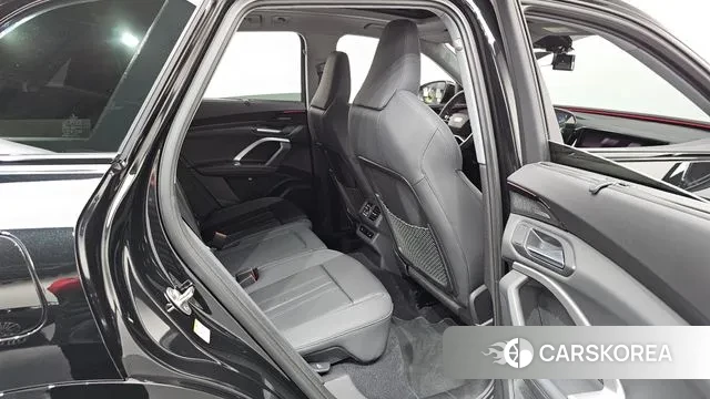 Audi Q5 (80A) 2025 Черный из Кореи, фото 3