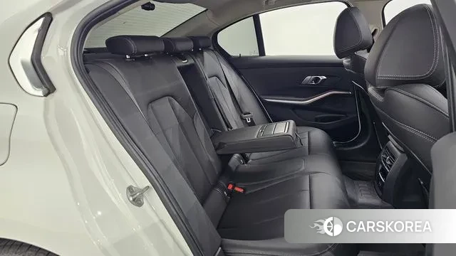 BMW 3 Series (G20) 2022 Белый из Кореи, фото 3