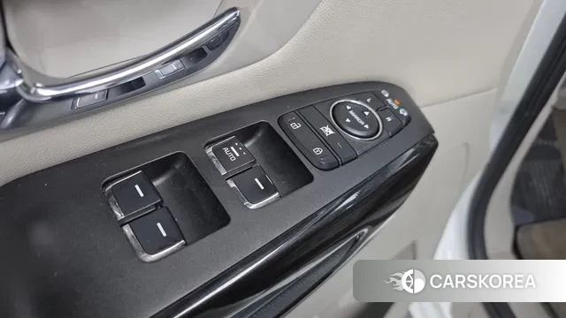 Kia The New Carnival 2019 Белый из Кореи, фото 3