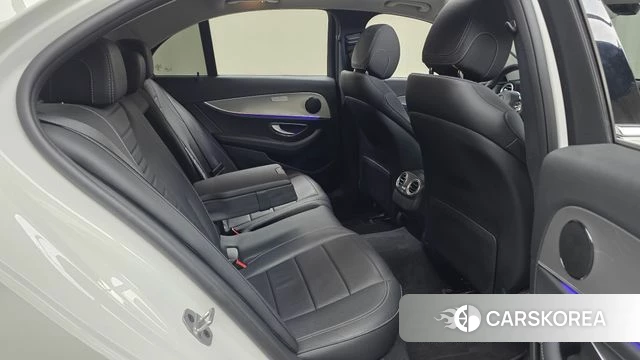 Mercedes-Benz E-Class W213 2019 Белый из Кореи, фото 3