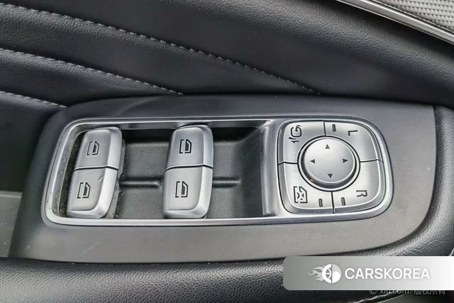 Roewe RX5 MAX 2020 Желтый из Китая, фото 3