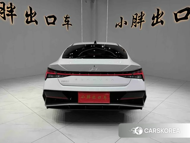 Hyundai Elantra 2023 Белый из Китая, фото 3
