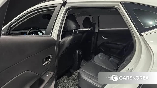 Hyundai Kona Hybrid (SX2) 2023 Белый из Кореи, фото 3