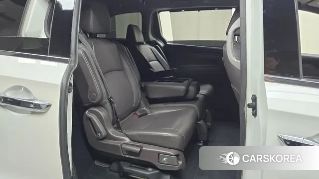 Honda Odyssey 2020 Белый из Кореи, фото 3