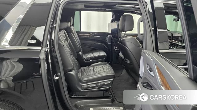 Cadillac Escalade 5th Generation 2023 Черный из Кореи, фото 3