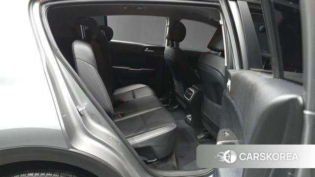 Kia Sportage The Bold 2021 Серый из Кореи, фото 3