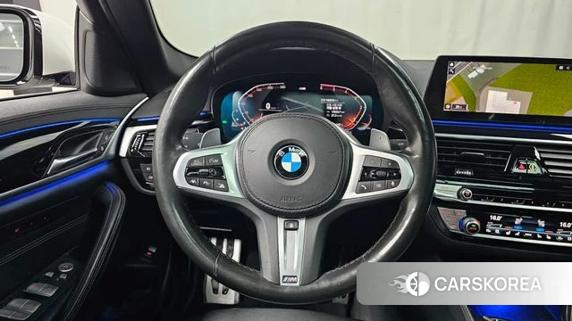 BMW 5 Series (G30) 2019 Белый из Кореи, фото 3