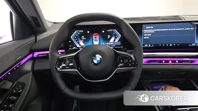 BMW 5 Series (G60) 2025 Белый из Кореи, фото 3