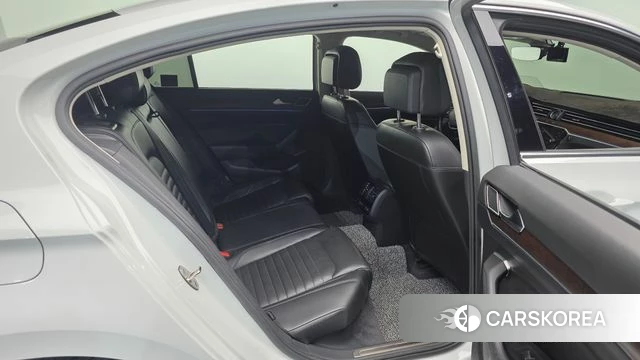 Volkswagen Passat GT (B8) 2018 Белый из Кореи, фото 3