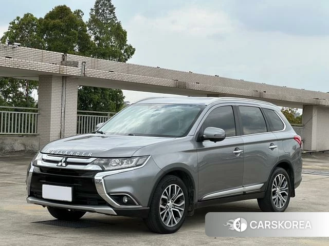 Mitsubishi  Outlander 2018 Темно-серый из Китая, фото 3