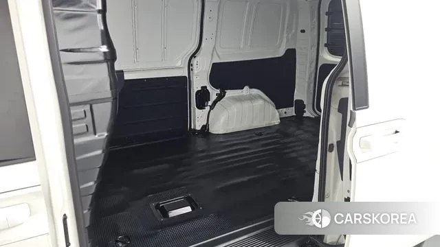 Hyundai Staria 2022 Белый из Кореи, фото 3