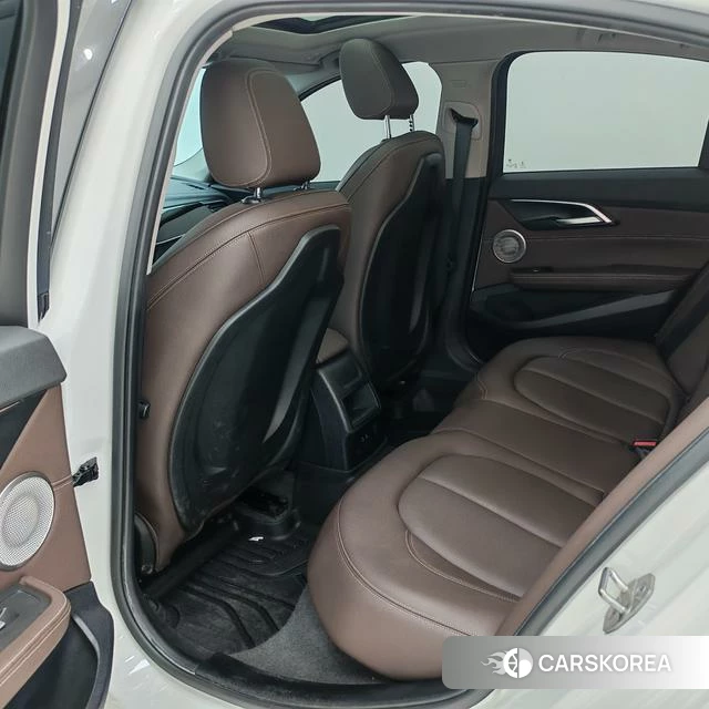 BMW 1 series 2022 Белый из Китая, фото 3