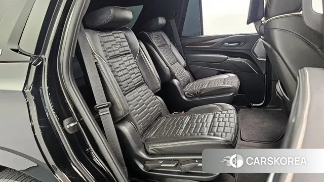 Cadillac Escalade 5th Generation 2023 Черный из Кореи, фото 3