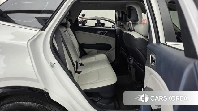 Kia Sportage 5th Generation Hybrid 2022 Белый из Кореи, фото 3