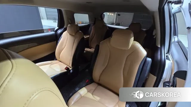 Kia Carnival 4th generation 2023 Белый из Кореи, фото 3