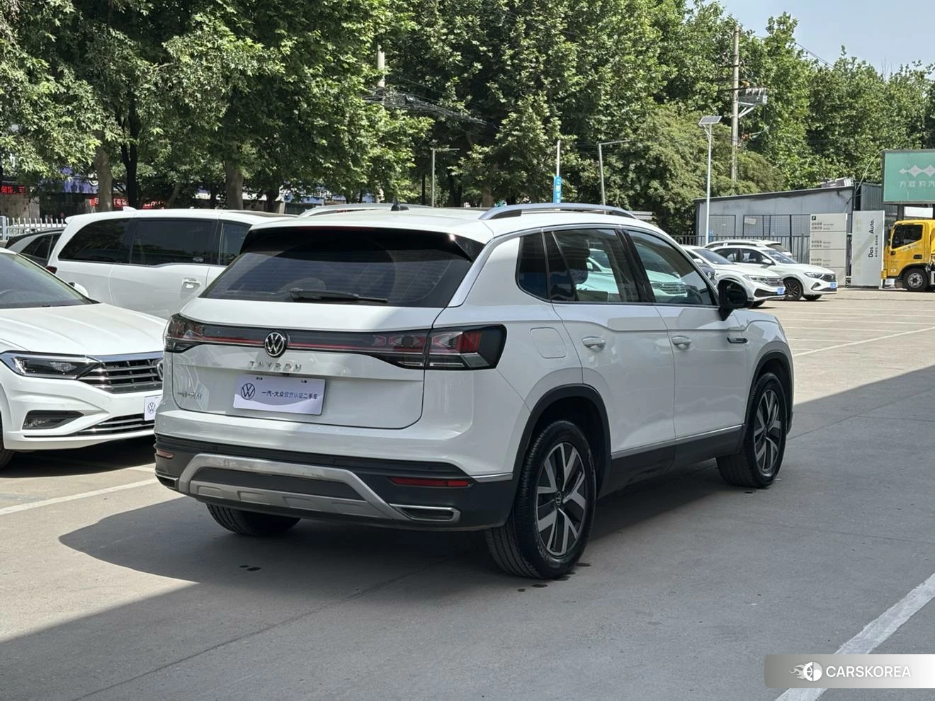 Volkswagen Tanyue 2023 Белый из Китая, фото 3