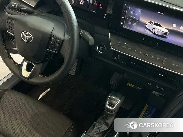 Toyota Camry 2024 Шампань из Китая, фото 3