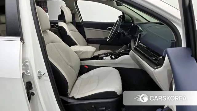 Kia Sportage 5th Generation 2023 Белый из Кореи, фото 3