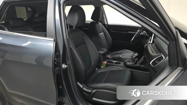 Kia Seltos 2021 Серый из Кореи, фото 3