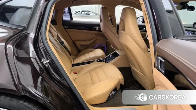 Porsche Panamera (971) 2018 Коричневый из Кореи, фото 3