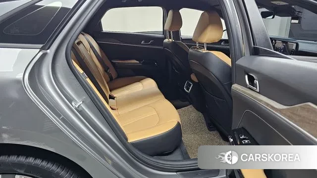 Kia K5 3rd generation 2021 Серебристо-серый из Кореи, фото 3