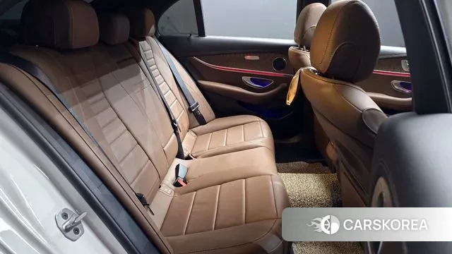 Mercedes-Benz E-Class W213 2021 Белый из Кореи, фото 3