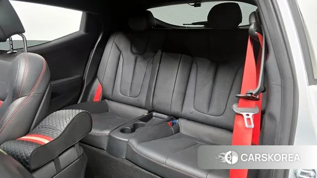 Hyundai Veloster (JS) 2018 Белый из Кореи, фото 3