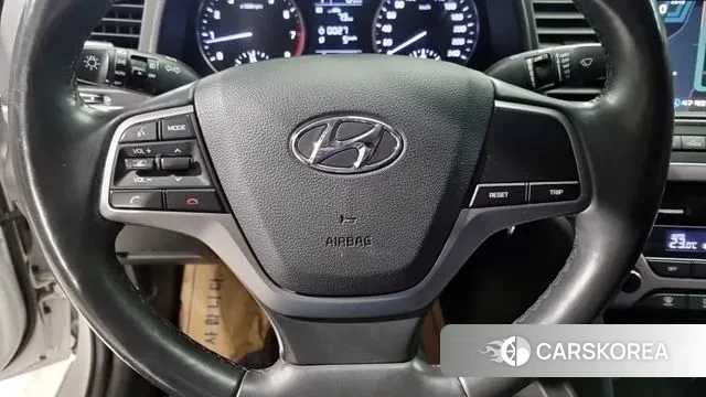 Hyundai Avante AD 2018 Белый из Кореи, фото 3