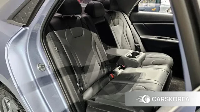 Hyundai The New Avante (CN7) 2023 Синий из Кореи, фото 3