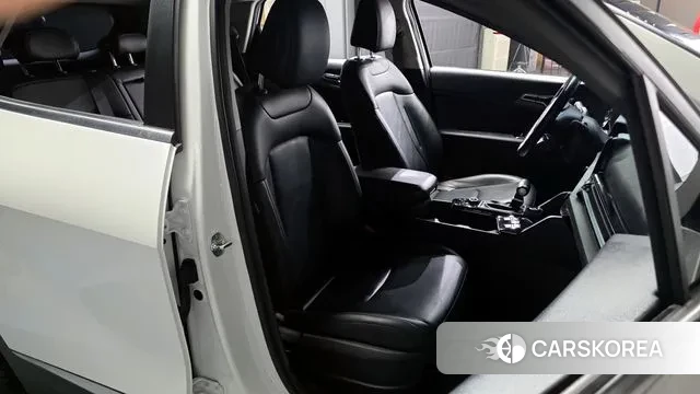 Kia Sportage 5th Generation 2022 Белый из Кореи, фото 3