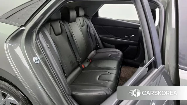 Hyundai The New Avante (CN7) 2023 Серый из Кореи, фото 3