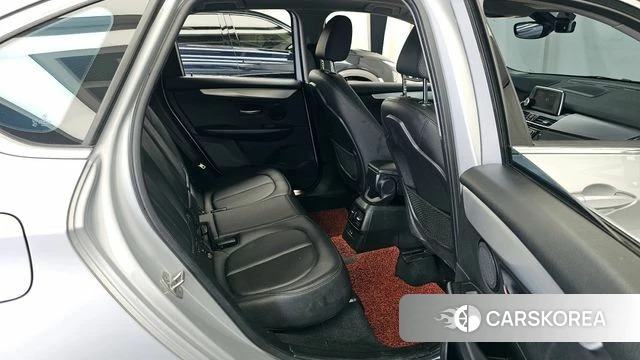 BMW 2 Series Active Tourer (F45) 2020 Серебряный из Кореи, фото 3