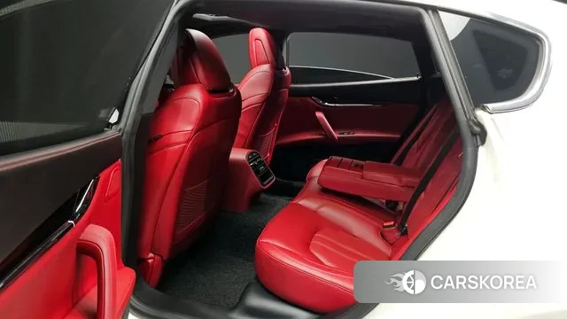 Maserati Quattroporte 2018 Белый из Кореи, фото 3