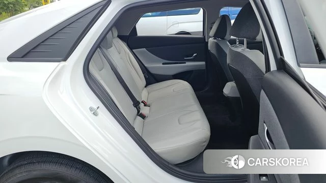 Hyundai Avante (CN7) 2022 Белый из Кореи, фото 3