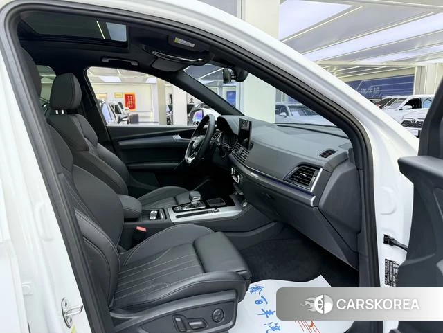Audi Q5L Sportback 2023 Белый из Китая, фото 3