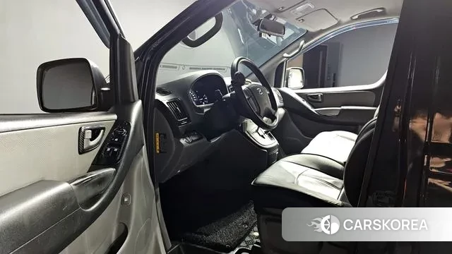 Hyundai The New Grand Starex 2019 Черный из Кореи, фото 3