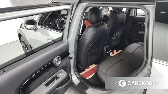 Mini Cooper Clubman 2021 Серебристо-серый из Кореи, фото 3