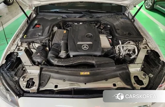 Mercedes-Benz E-Class W213 2018 Белый из Кореи, фото 3