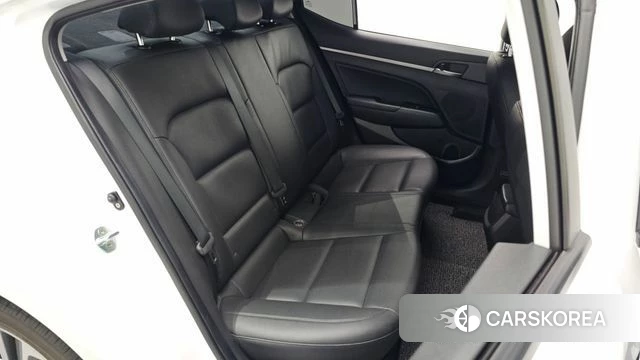 Hyundai Avante AD 2018 Белый из Кореи, фото 3