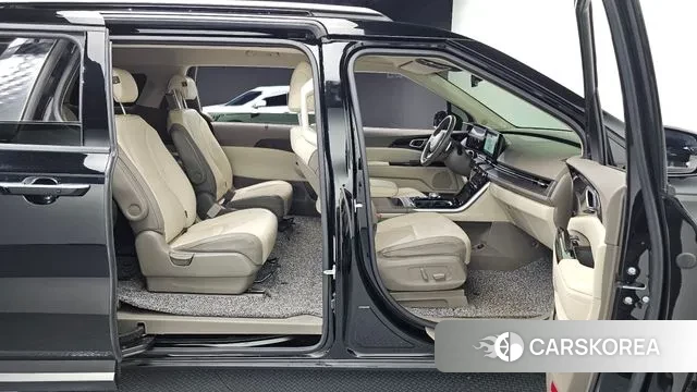 Kia Carnival 4th generation 2022 Черный из Кореи, фото 3