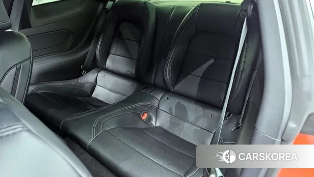 Ford Mustang 7th Generation 2024 Красный из Кореи, фото 3