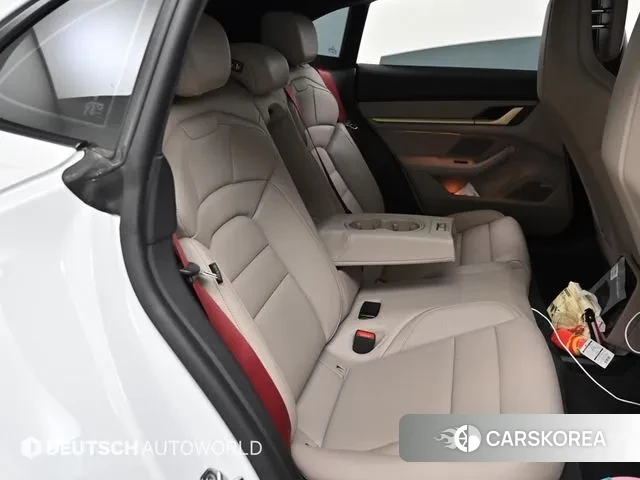 Porsche Taycan 2024 Белый из Кореи, фото 3