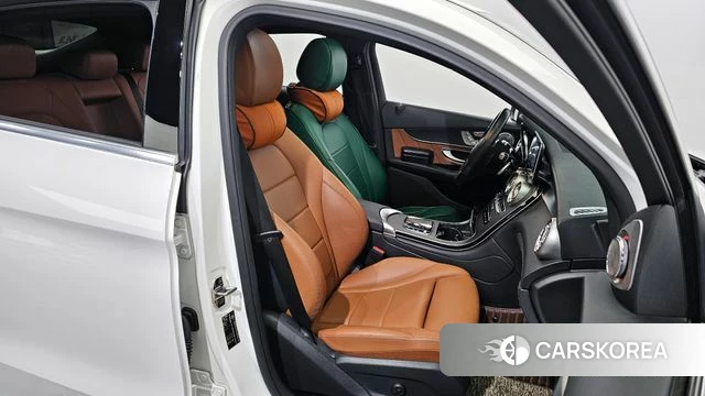 Mercedes-Benz GLC-Class X253 2021 Белый из Кореи, фото 3