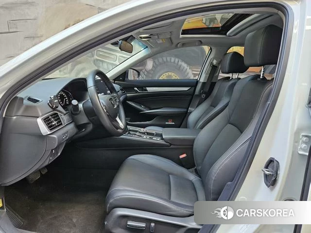 Honda Accord 2021 Белый из Китая, фото 3