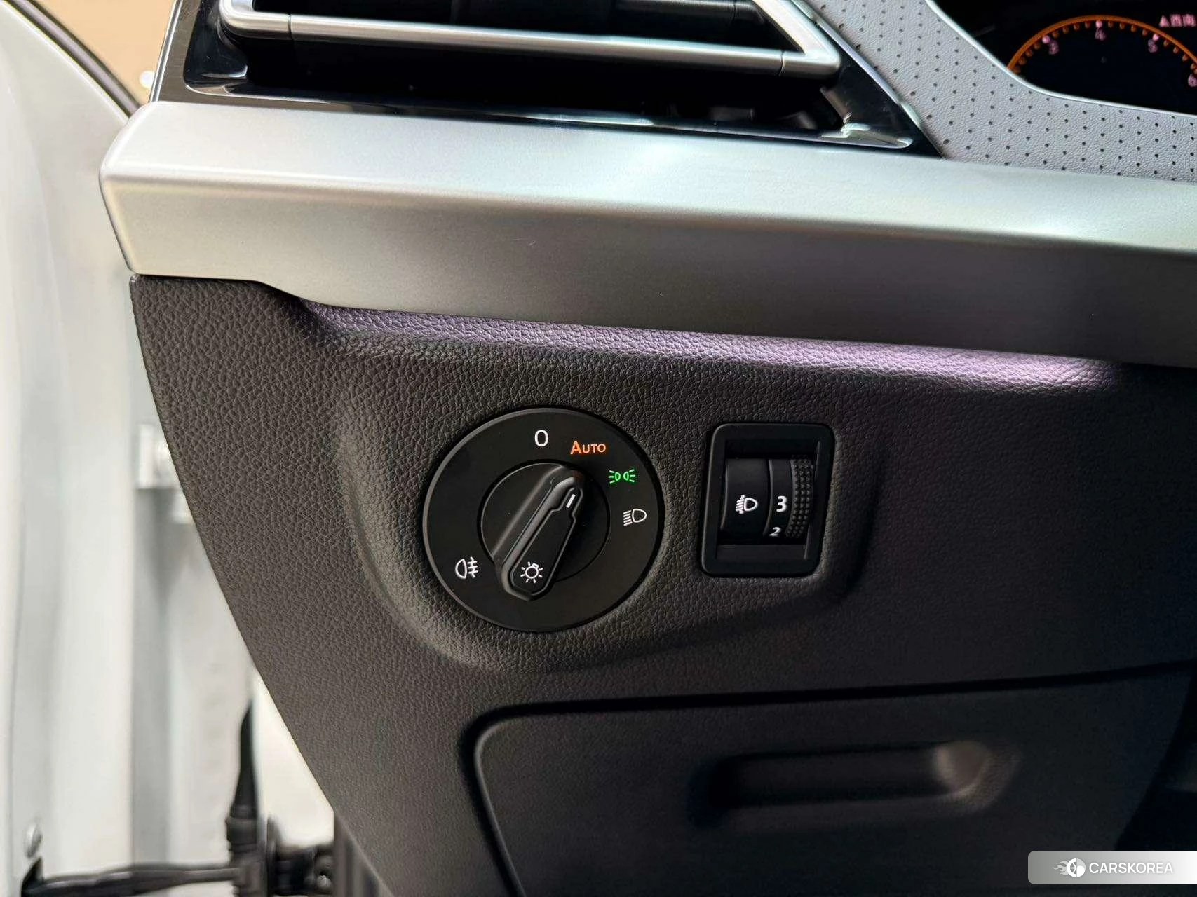 Volkswagen Lavida 2023 Белый из Китая, фото 3