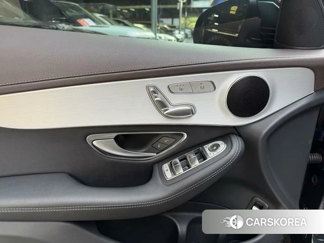 Mercedes-Benz GLC 2022 Зеленый из Китая, фото 3
