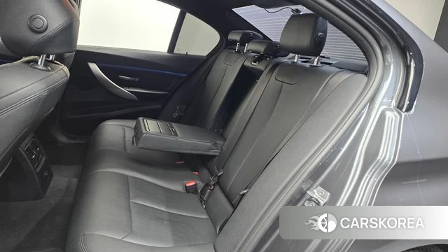 BMW 3 Series (F30) 2018 Серый из Кореи, фото 3