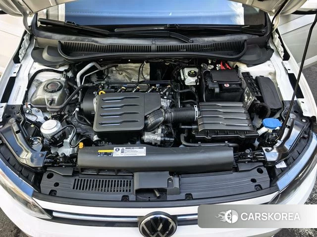 Volkswagen Polo 2022 Белый из Китая, фото 3