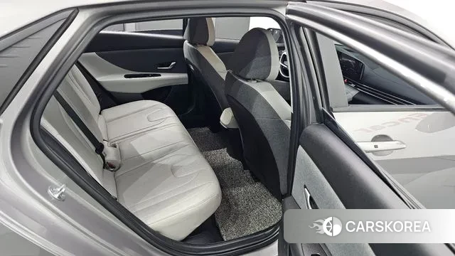 Hyundai Avante Hybrid (CN7) 2022 Серый из Кореи, фото 3